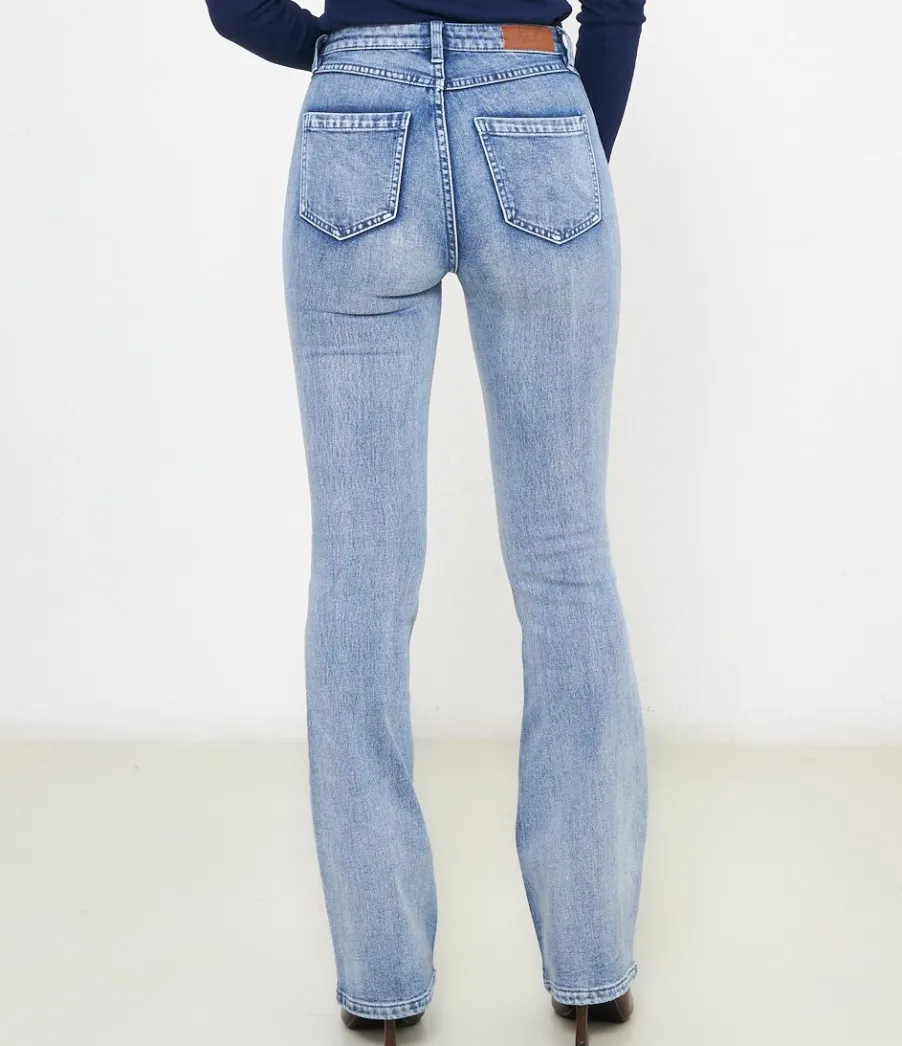 Zuiki Jeans modello flare Hot