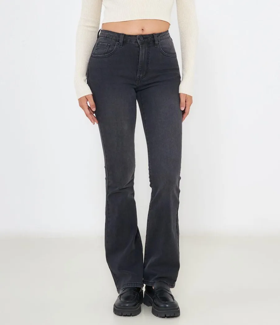 Zuiki Jeans modello flare Hot