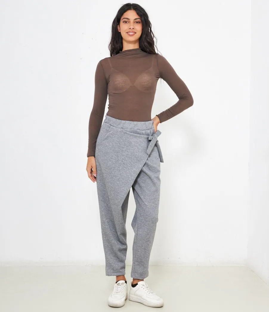 Zuiki Pantaloni con patta Hot