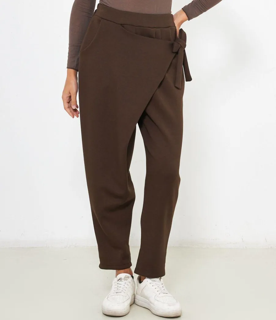 Zuiki Pantaloni con patta Hot