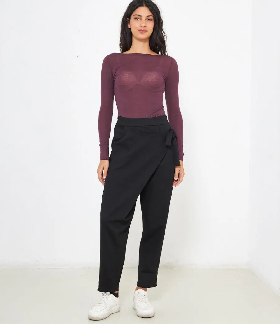 Zuiki Pantaloni con patta Hot