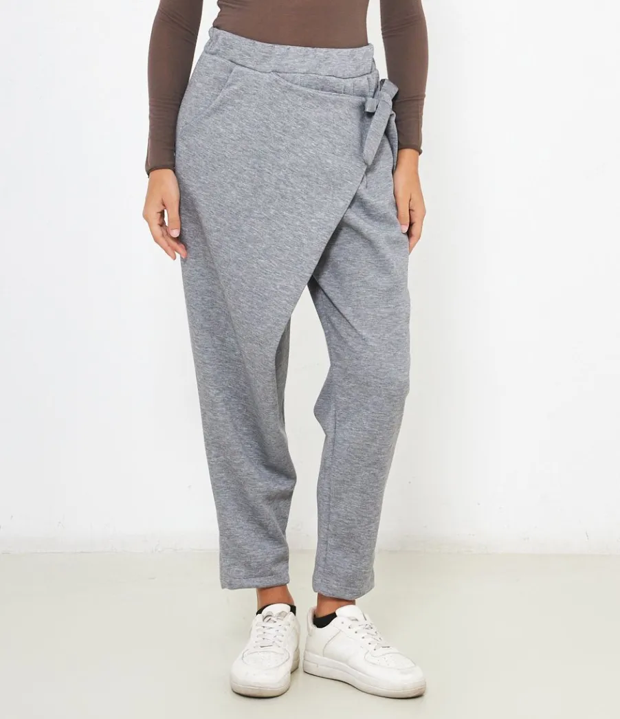Zuiki Pantaloni con patta Hot