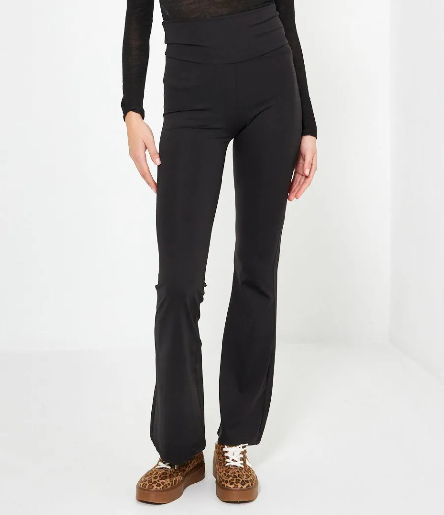 Zuiki Pantaloni flare New